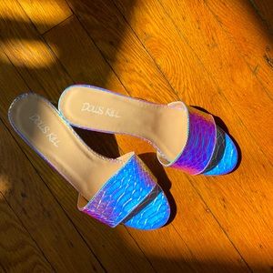 Dolls Kill Holographic Heel 👽